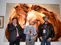 Daniel Krüger (Marketing Direktor Gestüt Fährhof) bedankt sich bei den Initiatoren des Equus Filmfestival in New York. Copyright: Diana DeRosa Photography